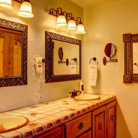Beautiful Blocks From The Plaza And Close To Basin 4* Santa Fe